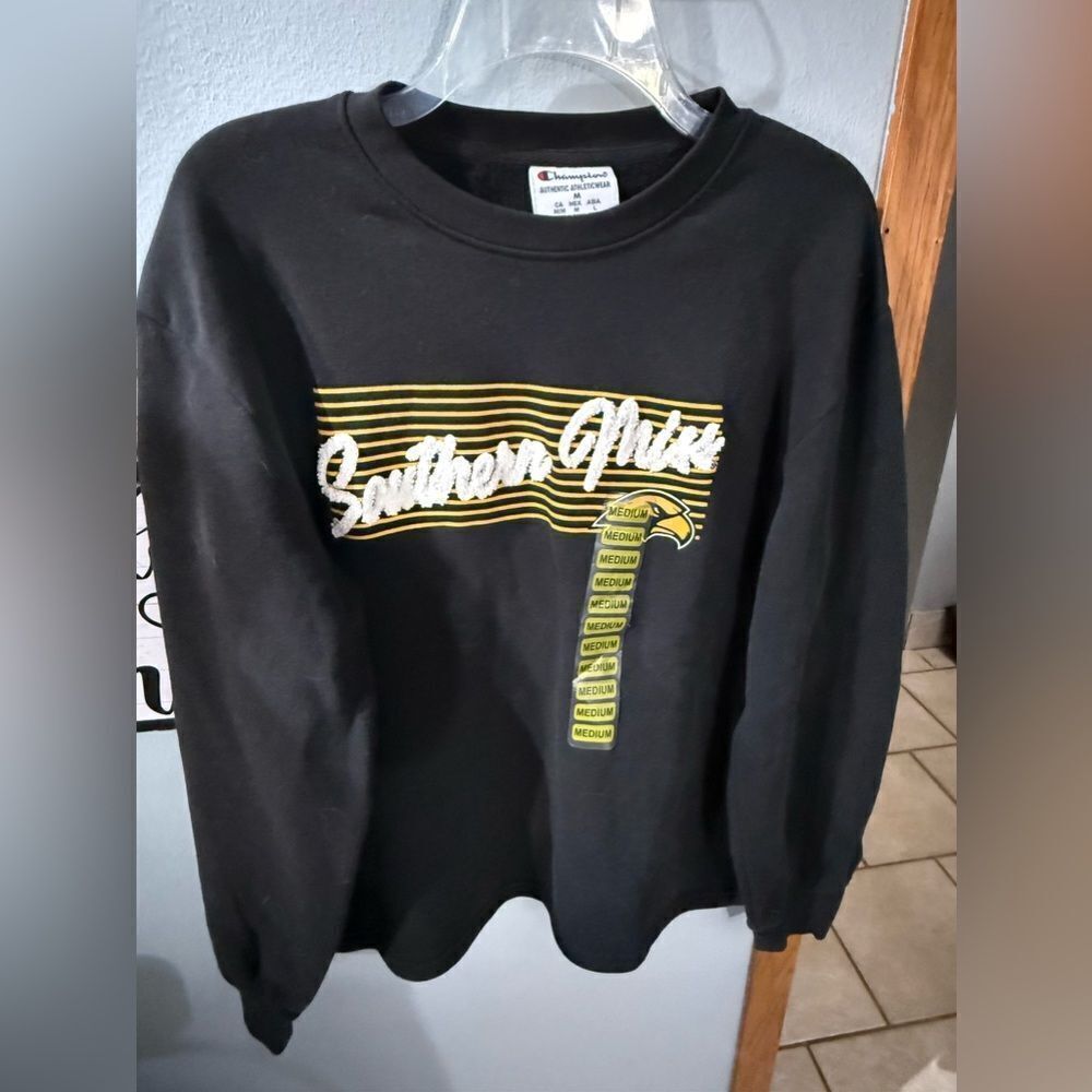 Champion Embroidered Pullover Crewneck Sweatshirt Men's Size M NWT Black - Picture 2 of 3